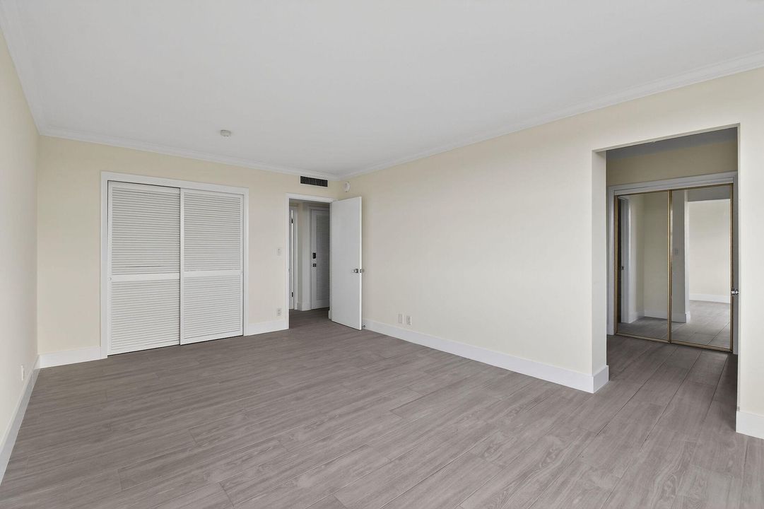 For Rent: $5,500 (3 beds, 2 baths, 1590 Square Feet)