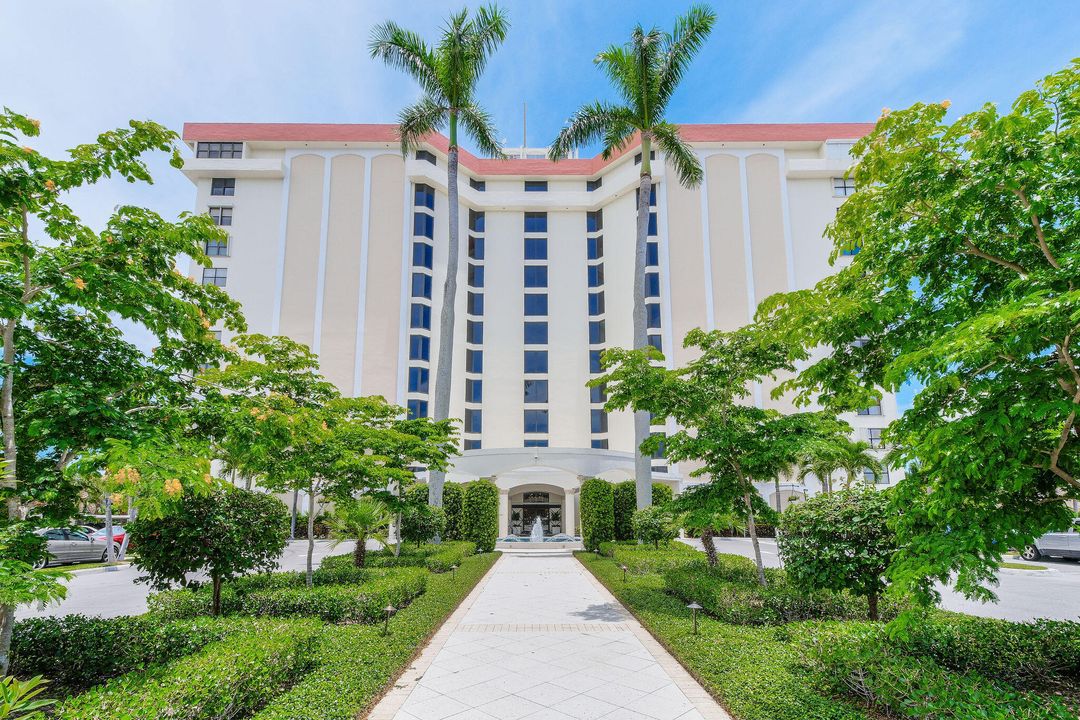 For Rent: $5,500 (3 beds, 2 baths, 1590 Square Feet)