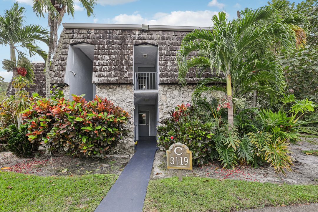 待售: $129,000 (1 贝兹, 1 浴室, 760 平方英尺)