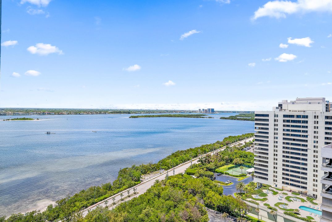 На продажу: $1,750,000 (3 спален, 3 ванн, 2657 Квадратных фут)