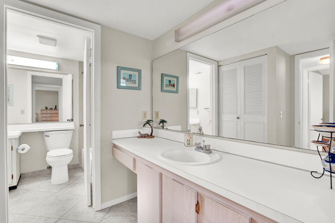 待售: $120,000 (2 贝兹, 1 浴室, 924 平方英尺)