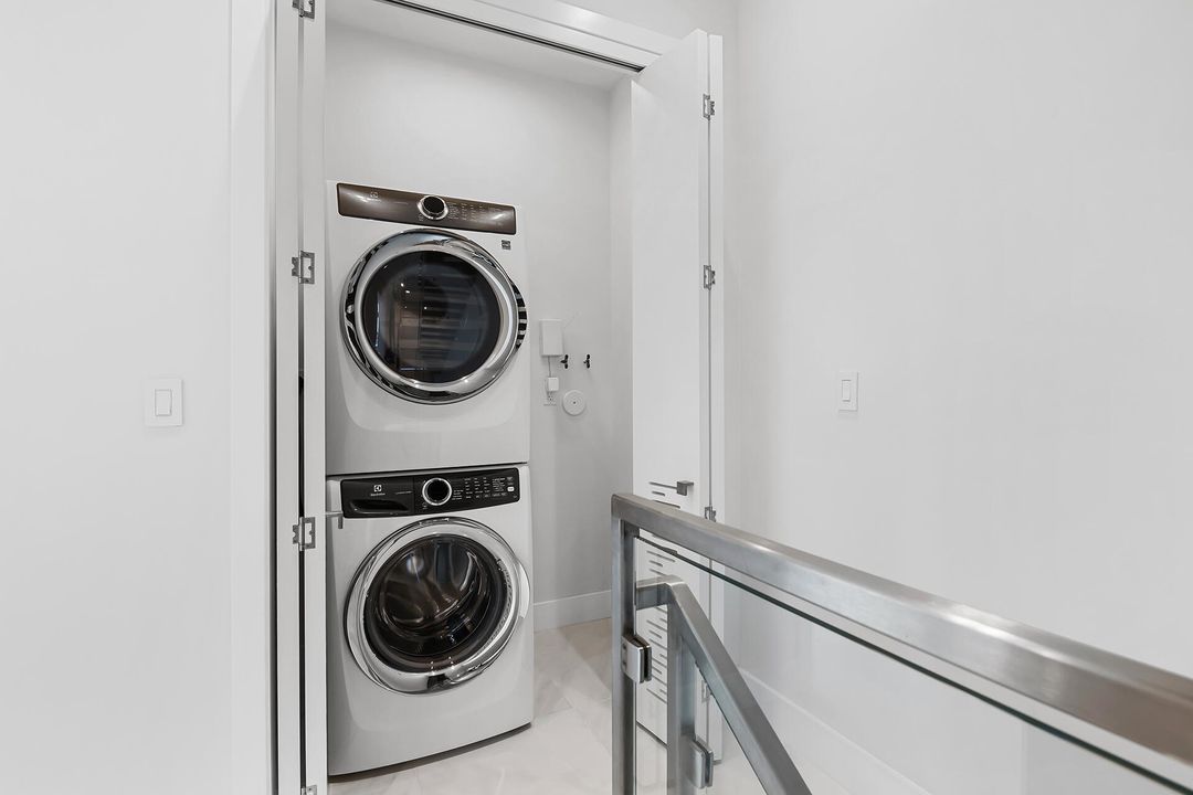 待售: $2,899,000 (3 贝兹, 3 浴室, 2992 平方英尺)