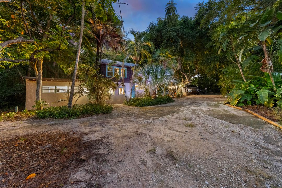 На продажу: $1,200,000 (0 спален, 0 ванн, 0 Квадратных фут)