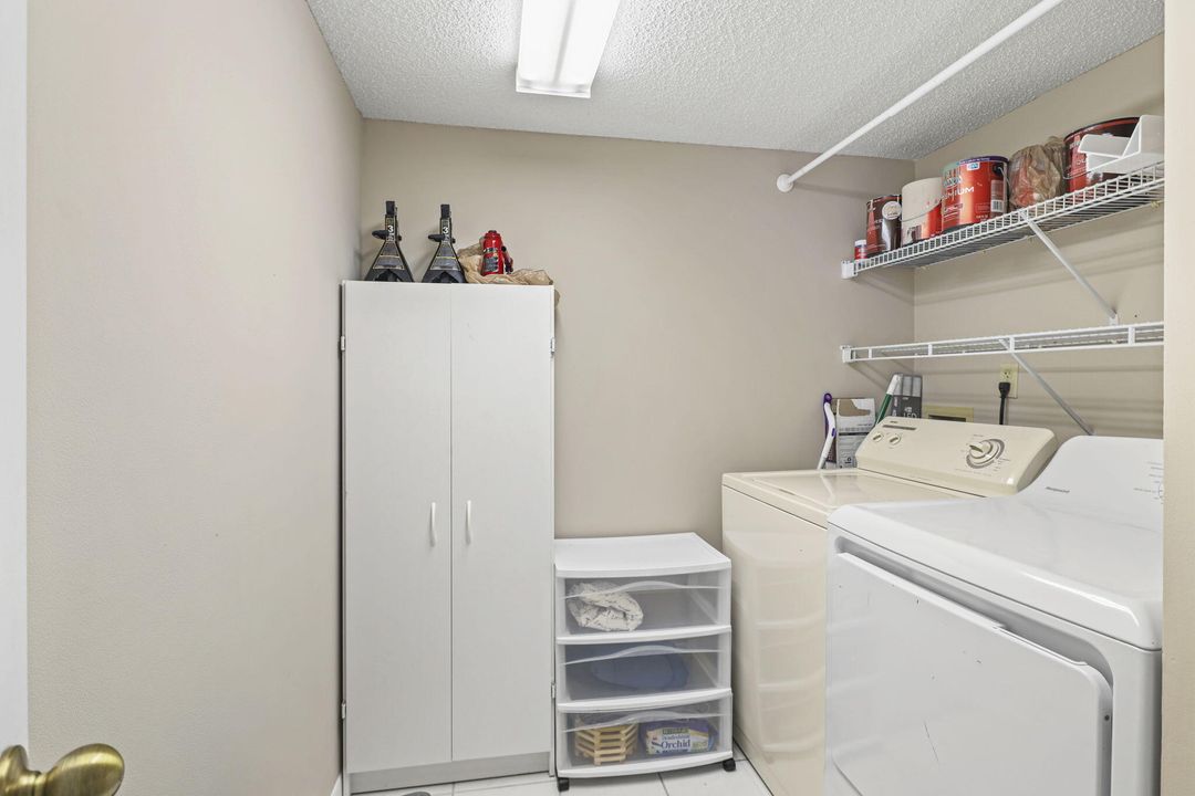 待售: $285,000 (3 贝兹, 2 浴室, 1468 平方英尺)