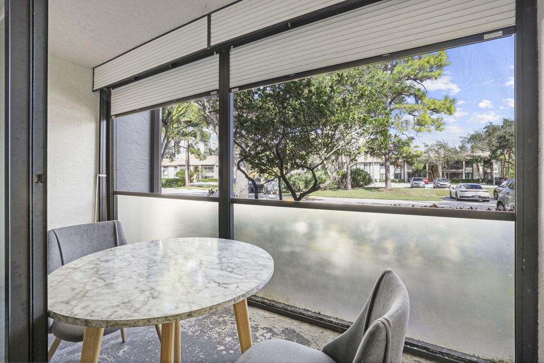 待售: $285,000 (3 贝兹, 2 浴室, 1468 平方英尺)