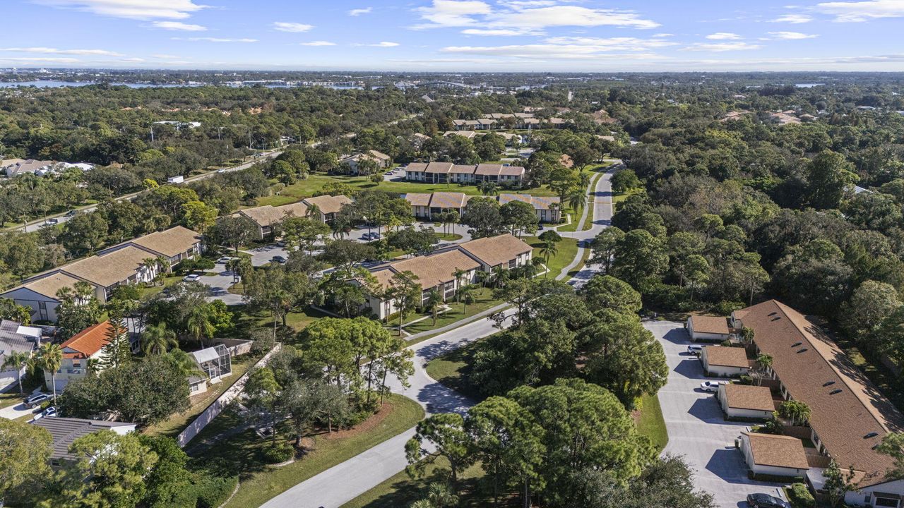 待售: $285,000 (3 贝兹, 2 浴室, 1468 平方英尺)