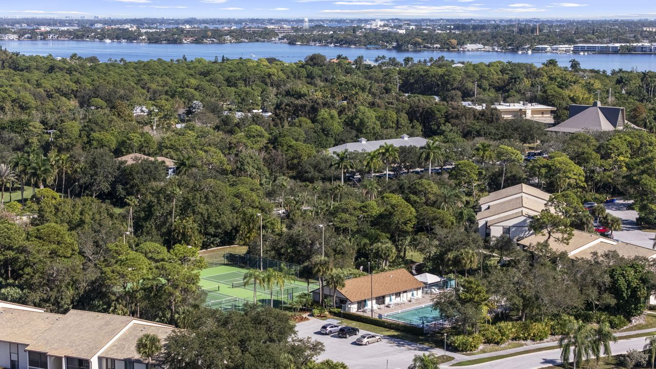 待售: $285,000 (3 贝兹, 2 浴室, 1468 平方英尺)