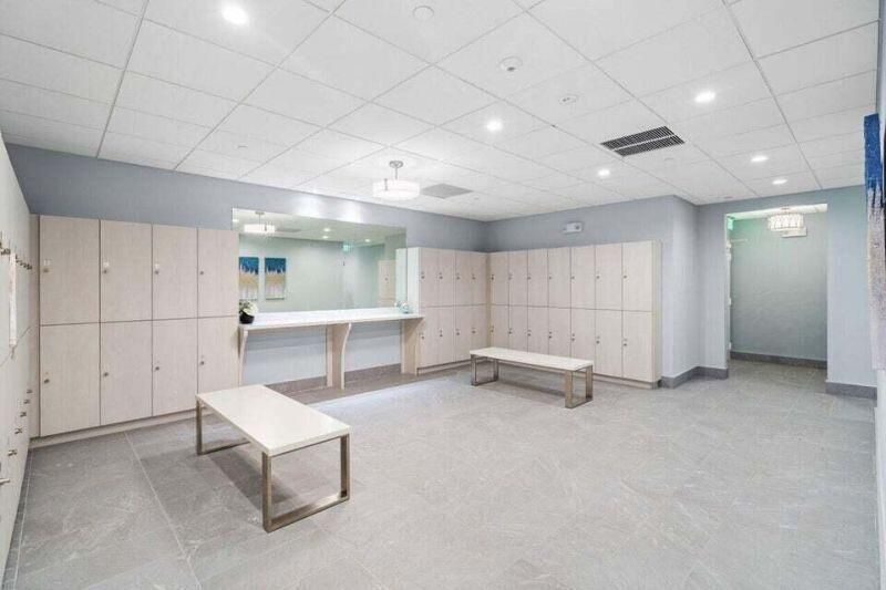 На продажу: $174,900 (1 спален, 2 ванн, 1020 Квадратных фут)