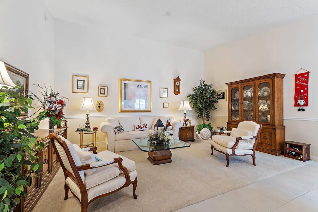 For Sale: $439,000 (2 beds, 2 baths, 1680 Square Feet)