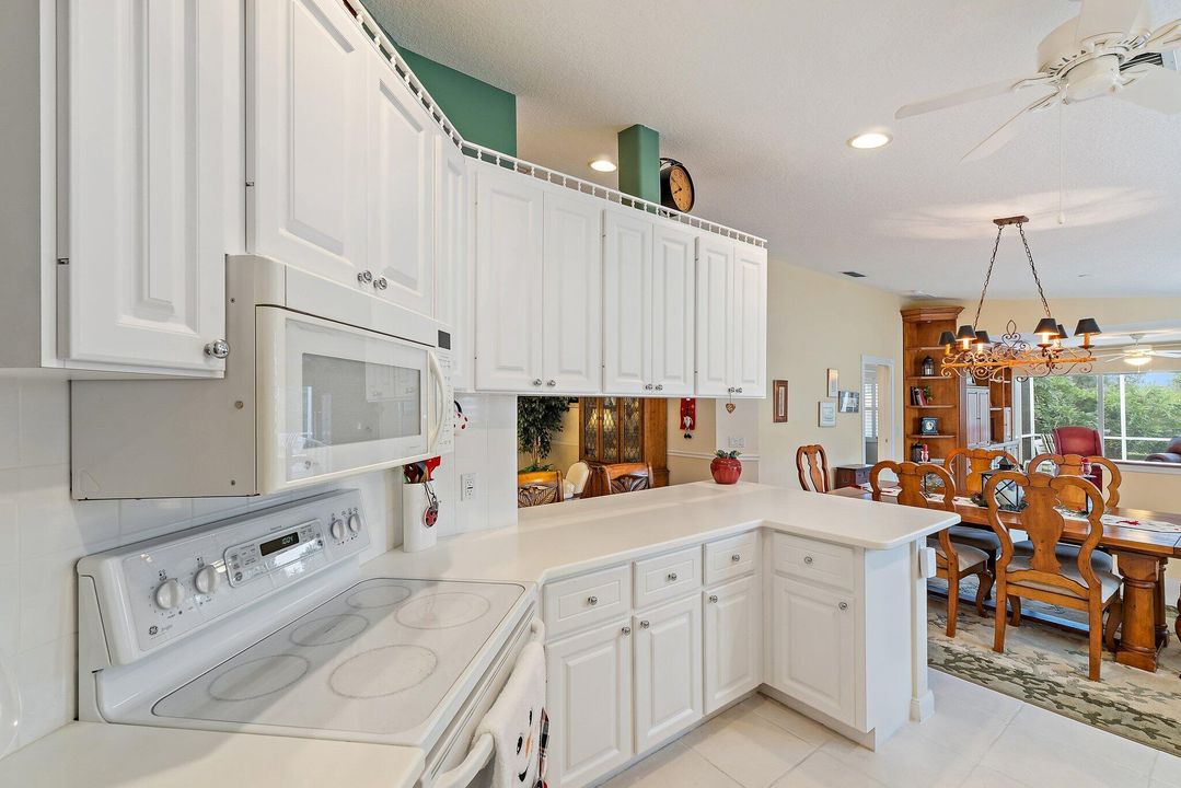 For Sale: $439,000 (2 beds, 2 baths, 1680 Square Feet)