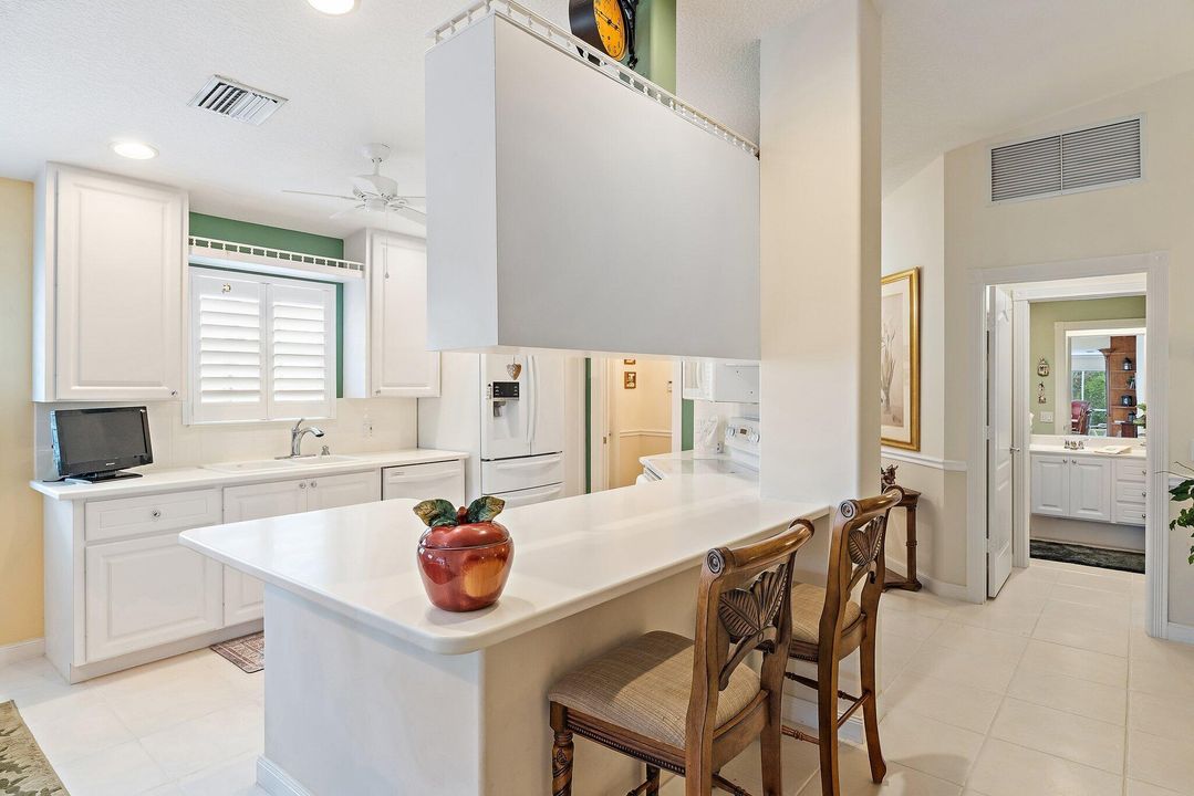 For Sale: $439,000 (2 beds, 2 baths, 1680 Square Feet)