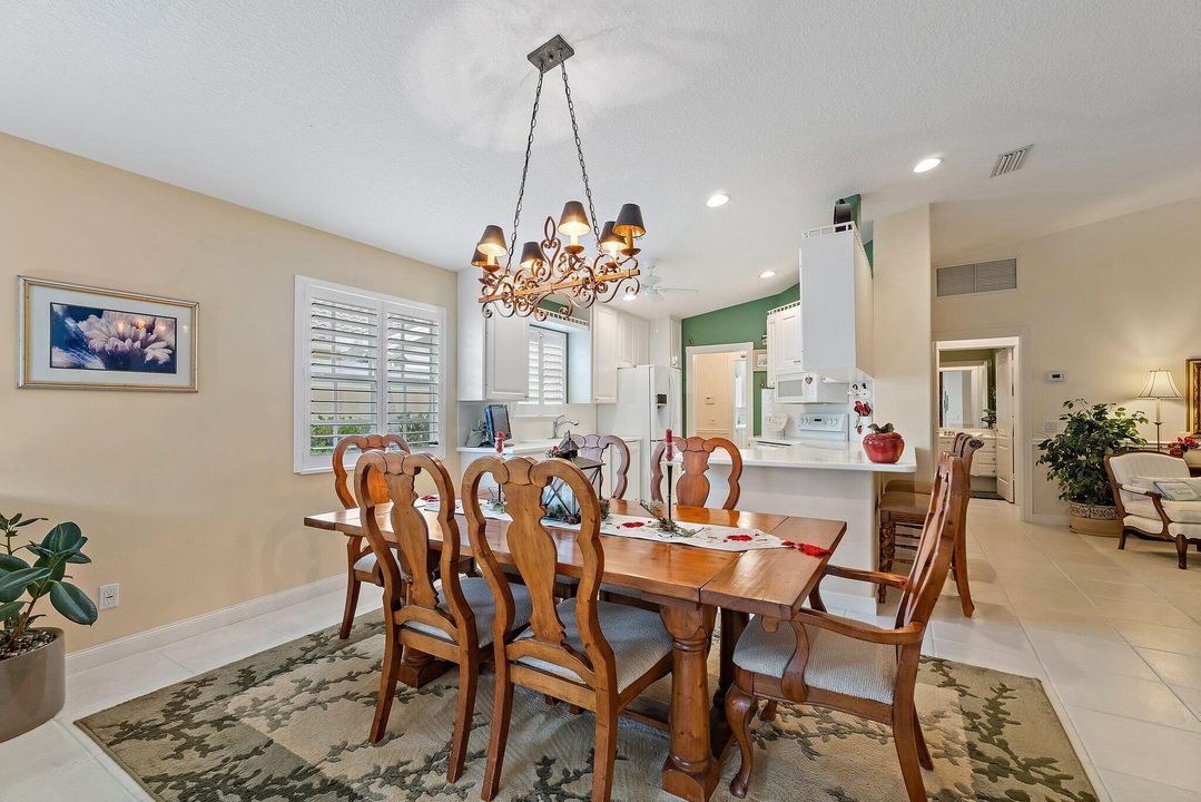 For Sale: $439,000 (2 beds, 2 baths, 1680 Square Feet)