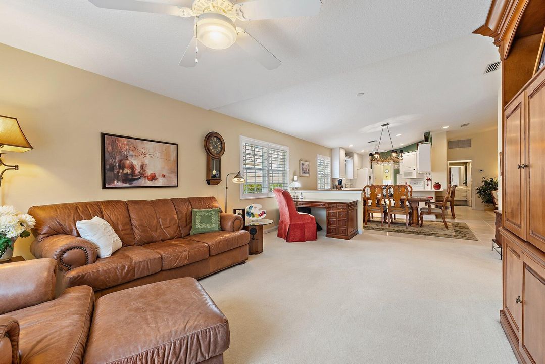 For Sale: $439,000 (2 beds, 2 baths, 1680 Square Feet)