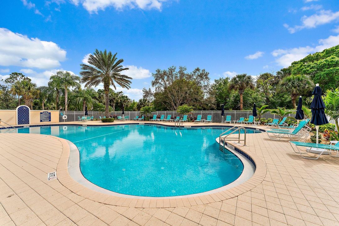 For Sale: $439,000 (2 beds, 2 baths, 1680 Square Feet)