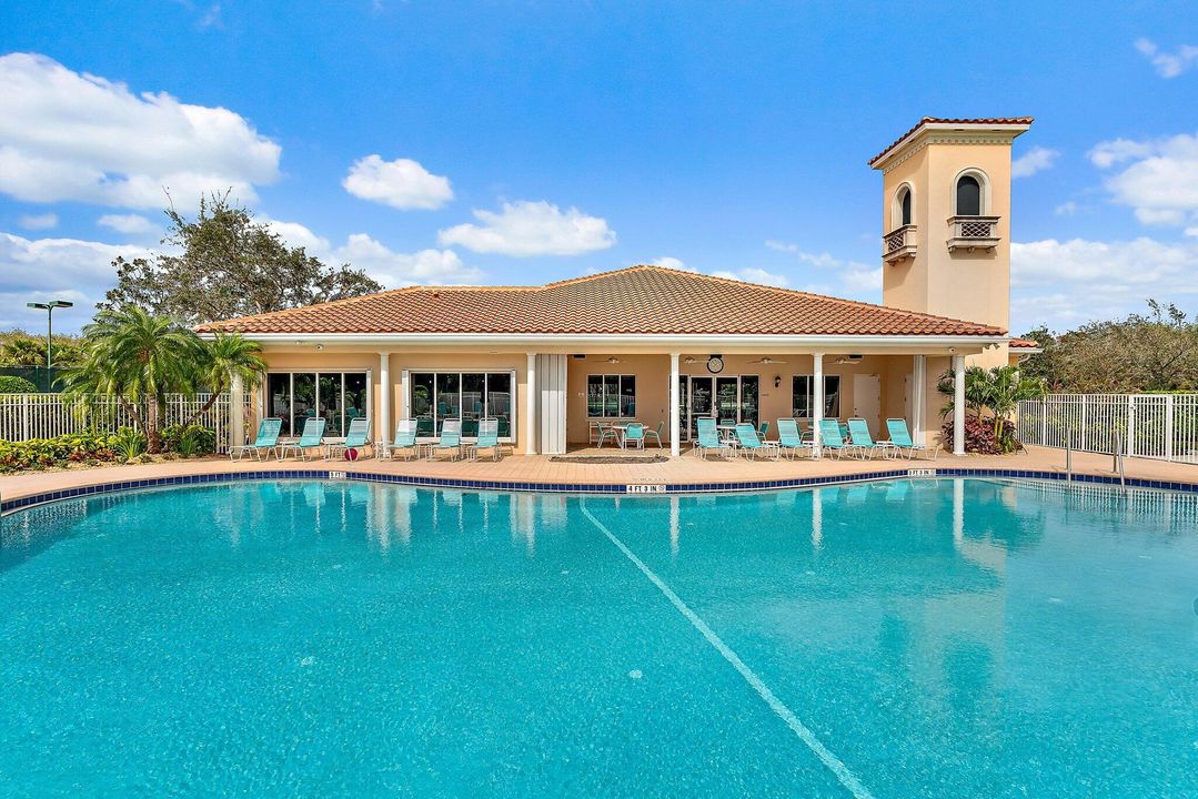 For Sale: $439,000 (2 beds, 2 baths, 1680 Square Feet)