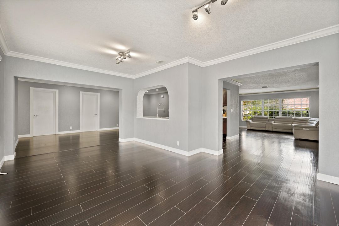 待售: $619,500 (3 贝兹, 2 浴室, 1958 平方英尺)