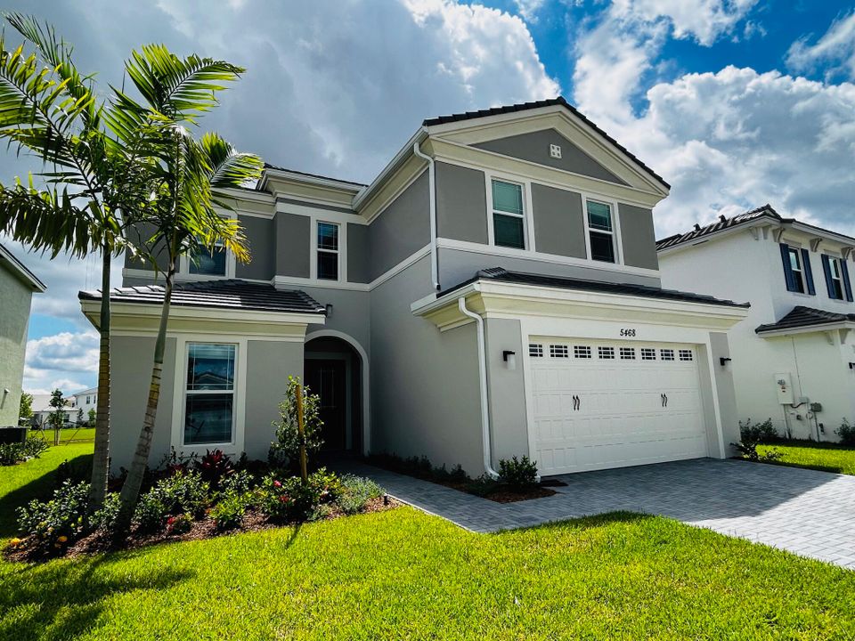 For Rent: $3,900 (4 beds, 3 baths, 3146 Square Feet)