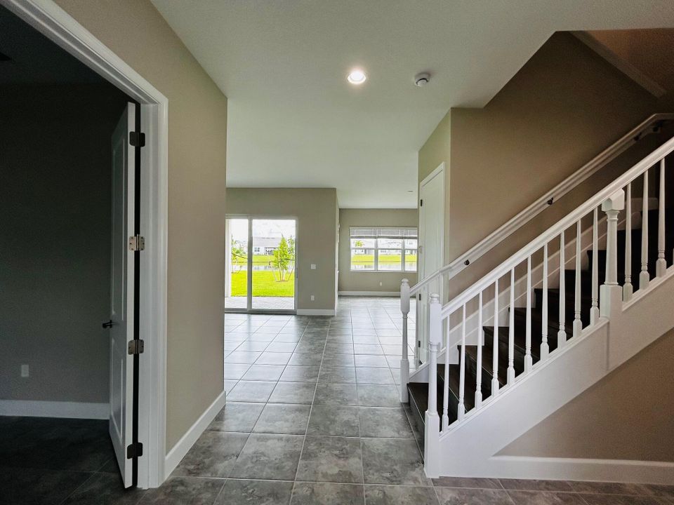 For Rent: $3,900 (4 beds, 3 baths, 3146 Square Feet)