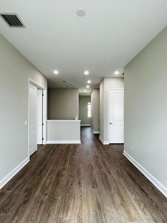 For Rent: $3,900 (4 beds, 3 baths, 3146 Square Feet)