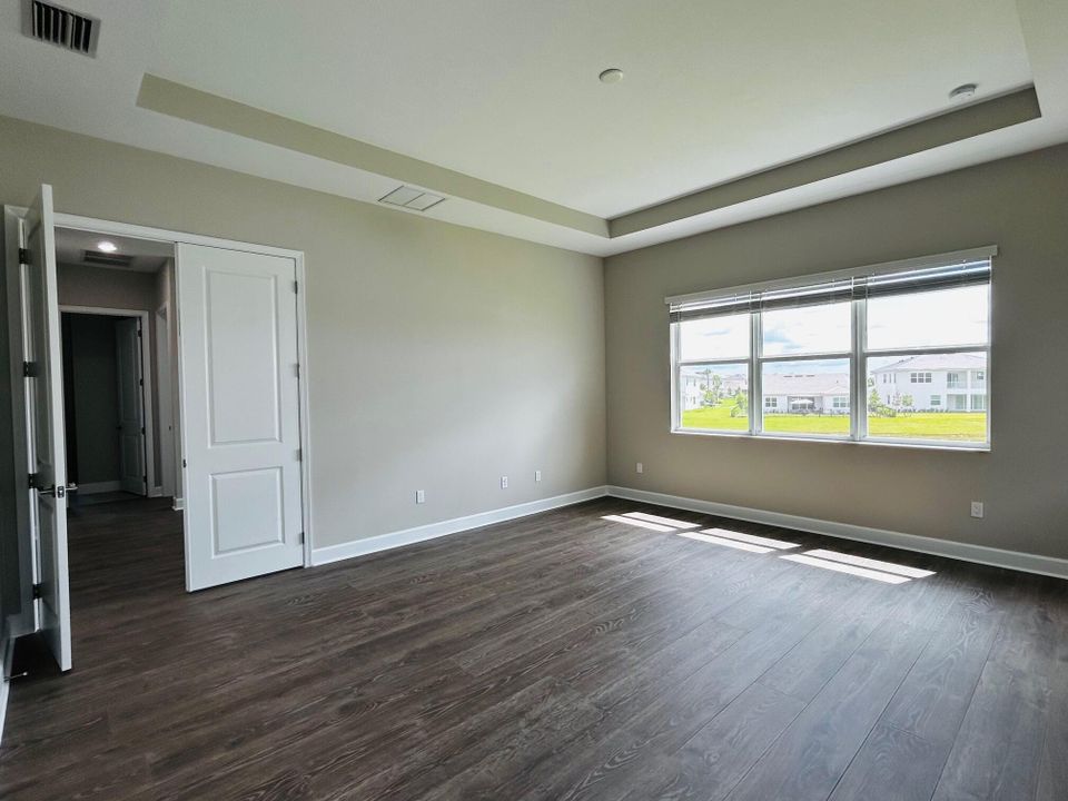 For Rent: $3,900 (4 beds, 3 baths, 3146 Square Feet)