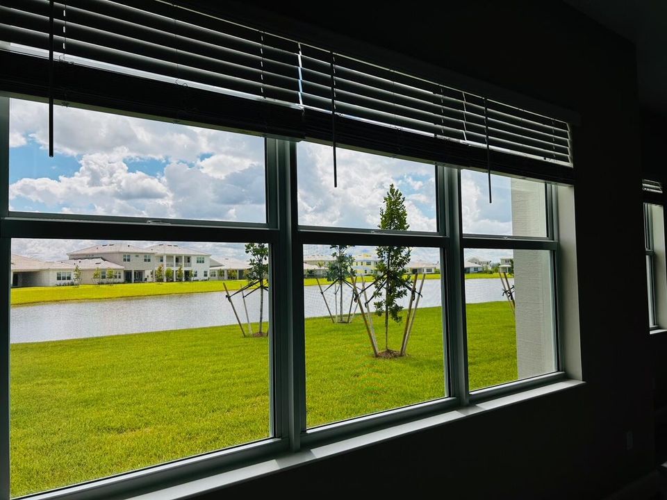 For Rent: $3,900 (4 beds, 3 baths, 3146 Square Feet)