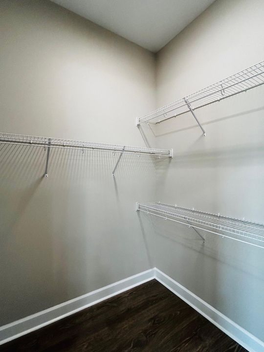 For Rent: $3,900 (4 beds, 3 baths, 3146 Square Feet)