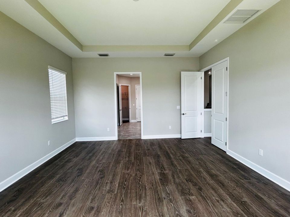 For Rent: $3,900 (4 beds, 3 baths, 3146 Square Feet)