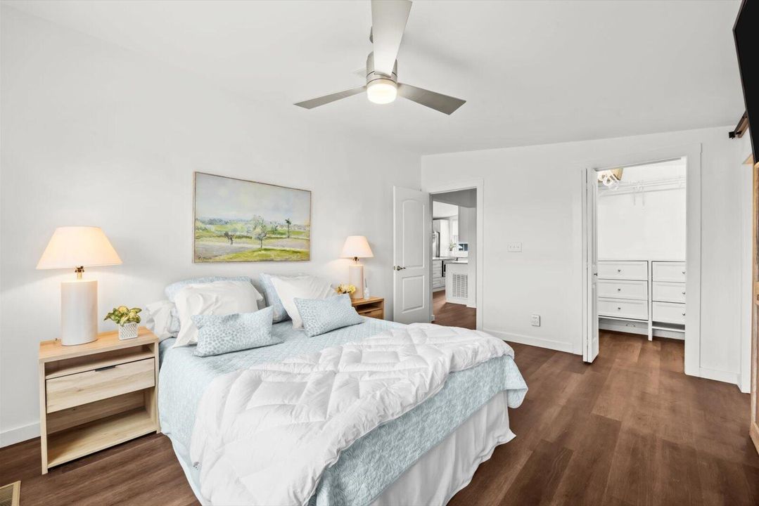 For Sale: $214,900 (2 beds, 2 baths, 936 Square Feet)