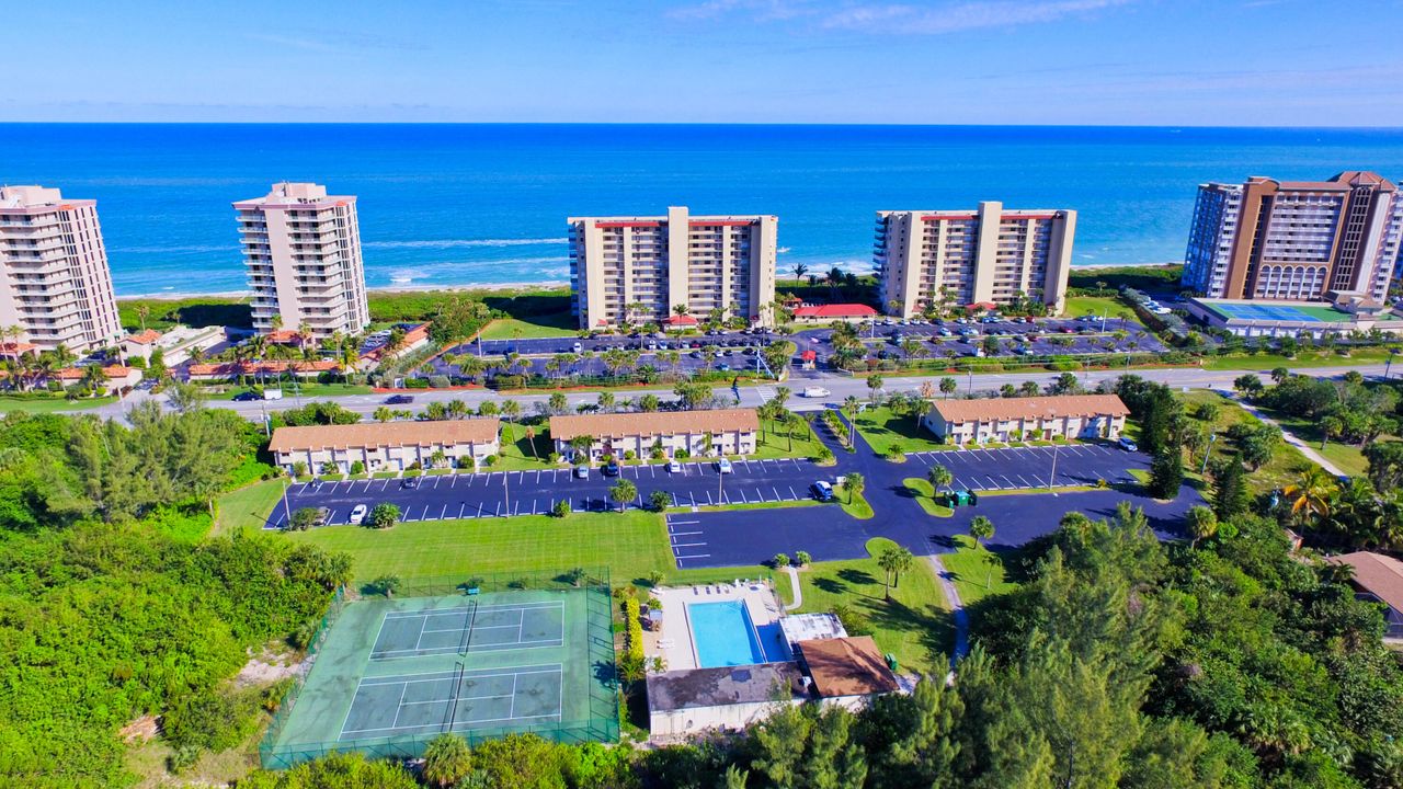 For Sale: $285,000 (2 beds, 1 baths, 1234 Square Feet)