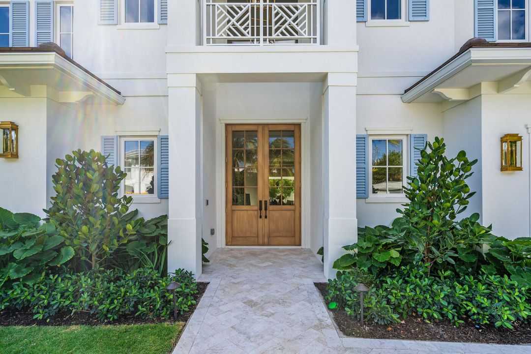 En Venta: $4,200,000 (5 camas, 5 baños, 4045 Pies cuadrados)