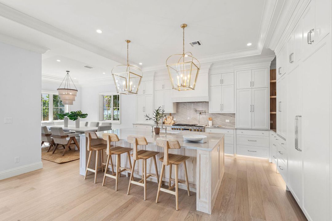 En Venta: $4,200,000 (5 camas, 5 baños, 4045 Pies cuadrados)