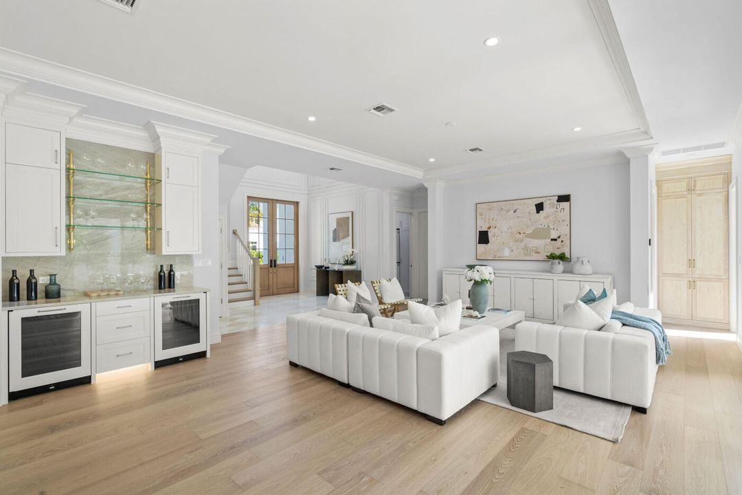 En Venta: $4,200,000 (5 camas, 5 baños, 4045 Pies cuadrados)