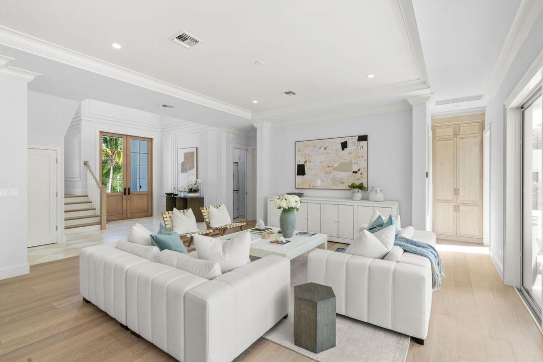 En Venta: $4,200,000 (5 camas, 5 baños, 4045 Pies cuadrados)