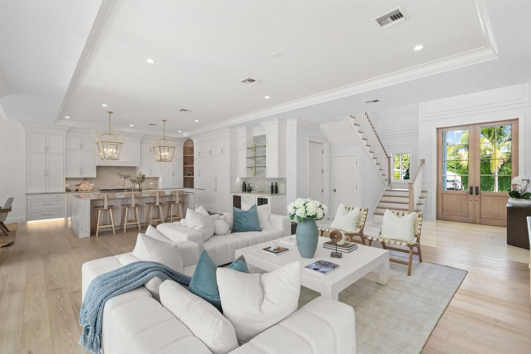 En Venta: $4,200,000 (5 camas, 5 baños, 4045 Pies cuadrados)