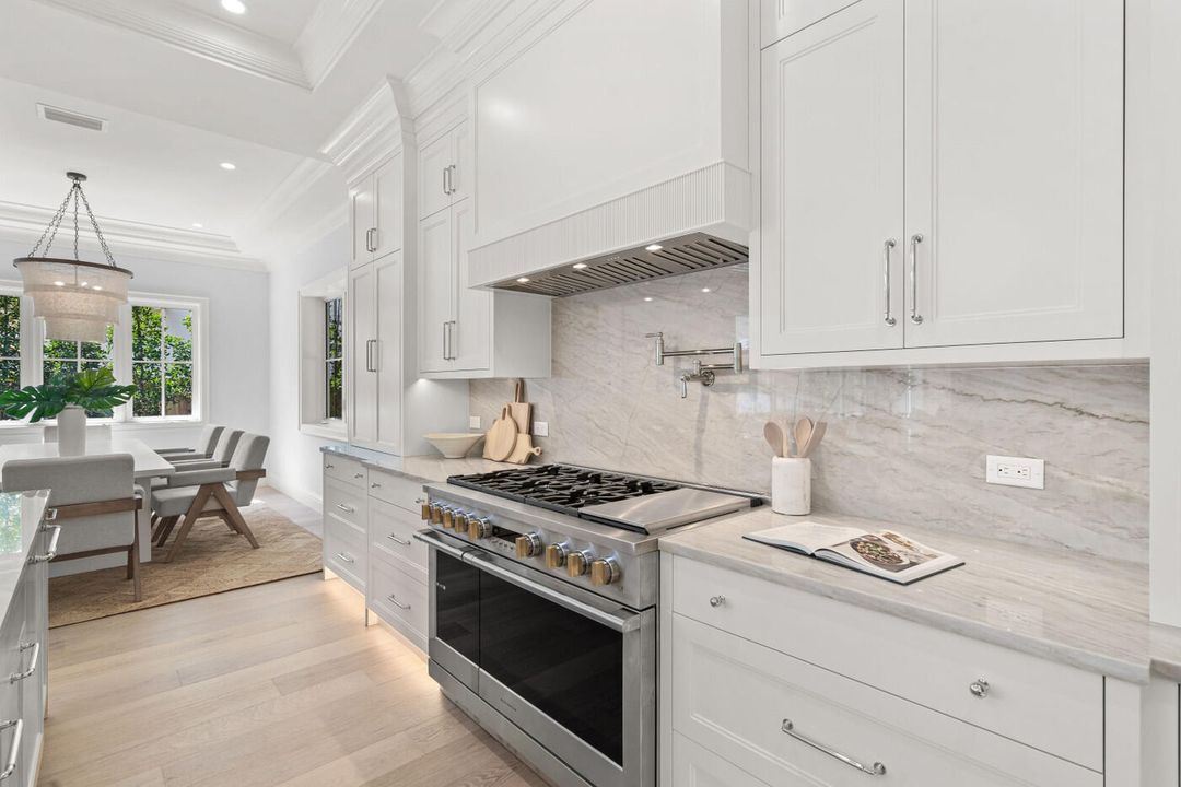 En Venta: $4,200,000 (5 camas, 5 baños, 4045 Pies cuadrados)