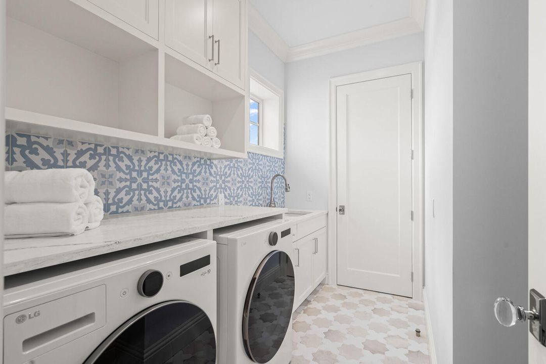 En Venta: $4,200,000 (5 camas, 5 baños, 4045 Pies cuadrados)