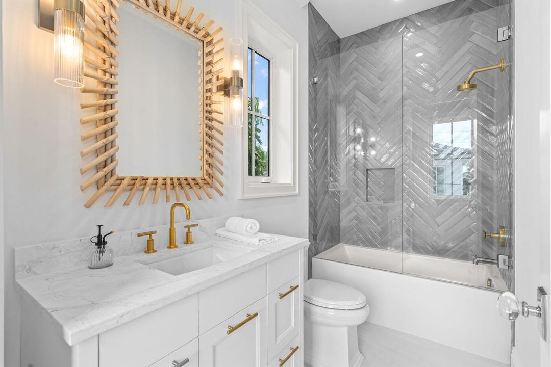 En Venta: $4,200,000 (5 camas, 5 baños, 4045 Pies cuadrados)