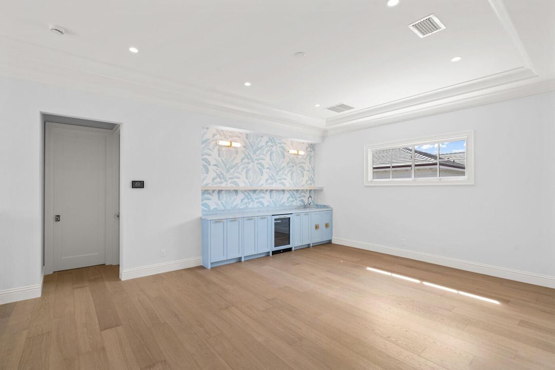 En Venta: $4,200,000 (5 camas, 5 baños, 4045 Pies cuadrados)