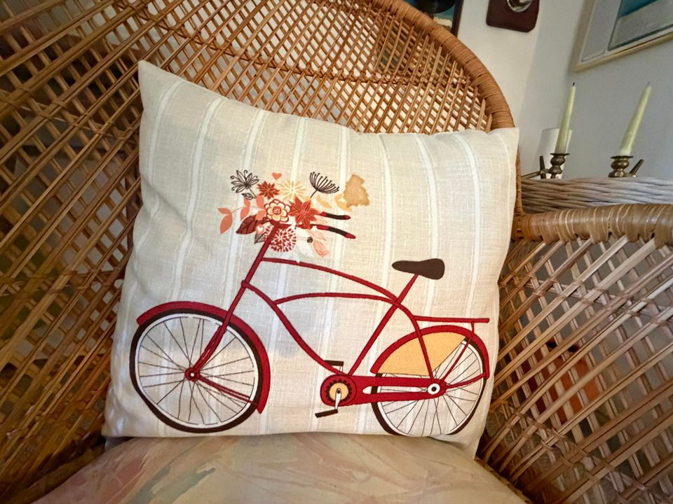 For Sale: $285,000 (2 beds, 1 baths, 1234 Square Feet)