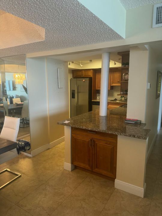 For Rent: $7,500 (2 beds, 2 baths, 1687 Square Feet)