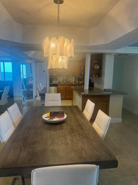 For Rent: $7,500 (2 beds, 2 baths, 1687 Square Feet)