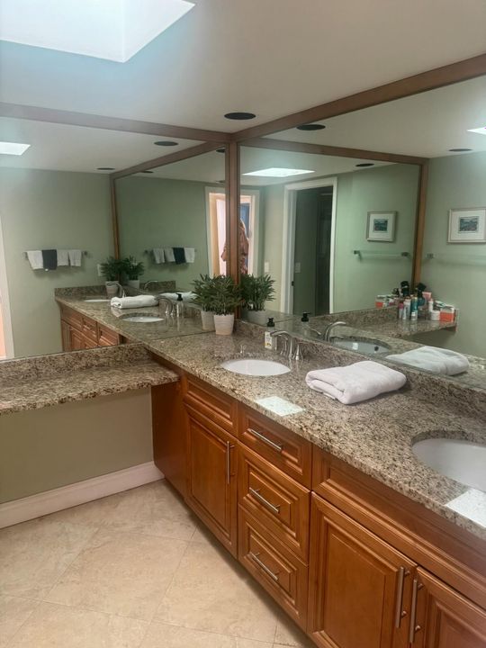 For Rent: $7,500 (2 beds, 2 baths, 1687 Square Feet)