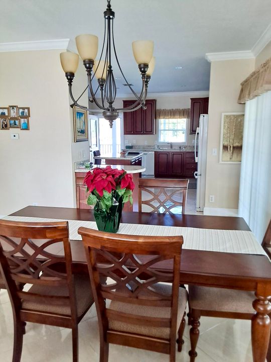 待售: $365,000 (2 贝兹, 2 浴室, 1536 平方英尺)