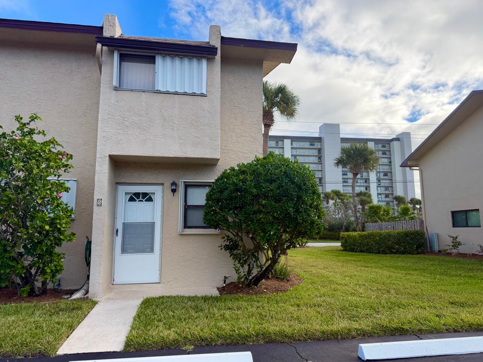 For Sale: $285,000 (2 beds, 1 baths, 1234 Square Feet)