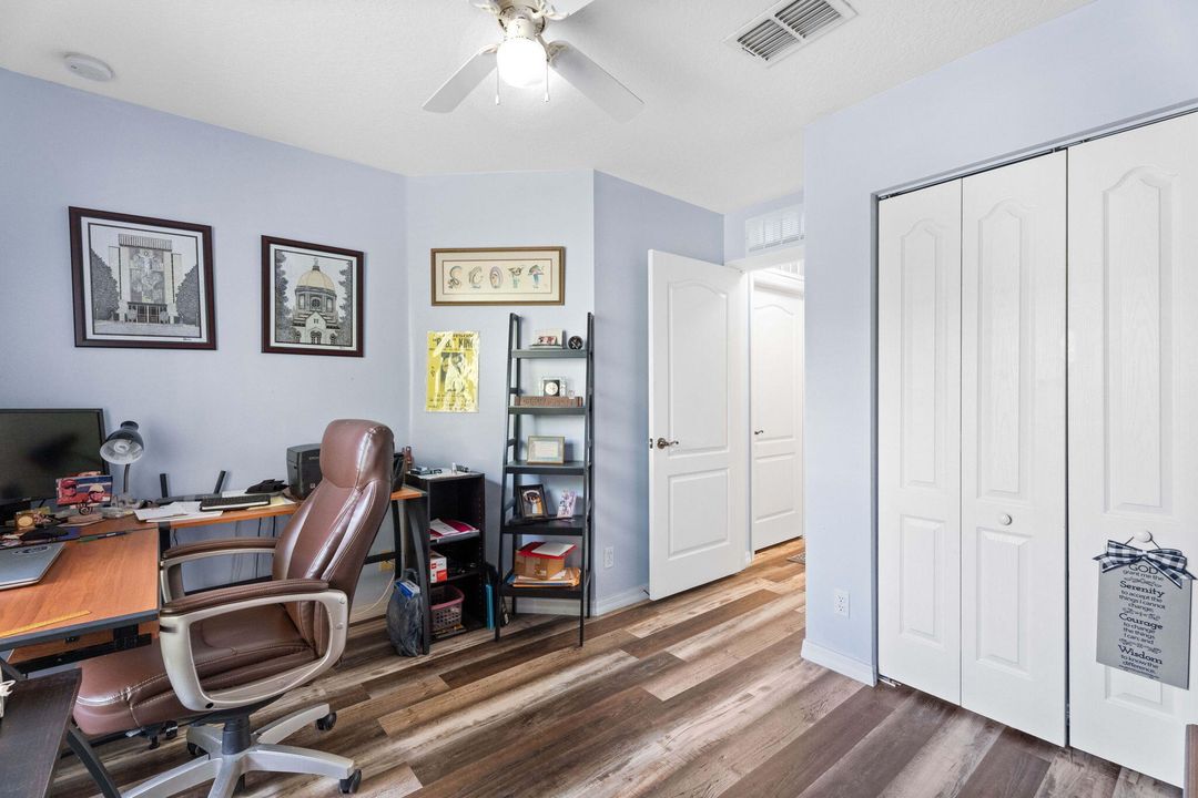 For Sale: $266,000 (3 beds, 2 baths, 1378 Square Feet)