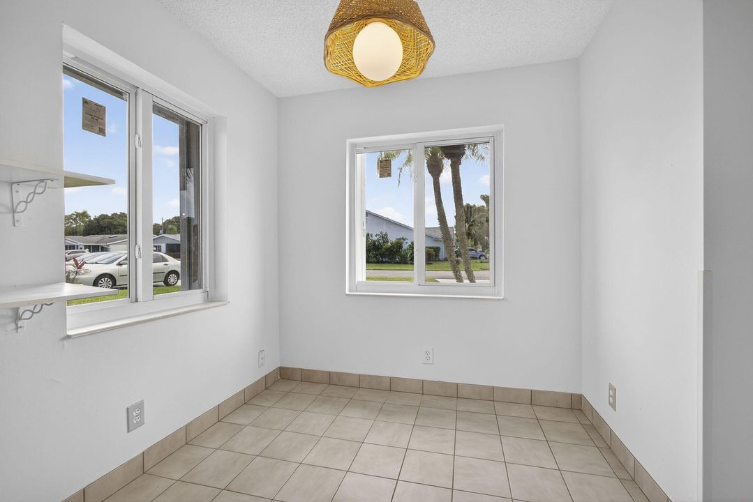 En Venta: $230,000 (2 camas, 2 baños, 1246 Pies cuadrados)