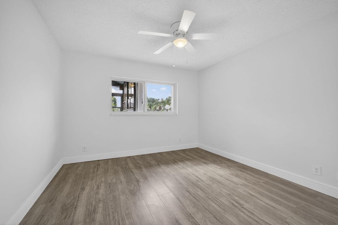 En Venta: $230,000 (2 camas, 2 baños, 1246 Pies cuadrados)