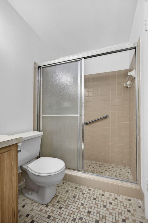 En Venta: $230,000 (2 camas, 2 baños, 1246 Pies cuadrados)