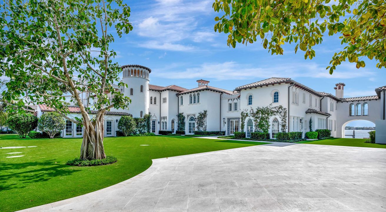 待售: $175,000,000 (15 贝兹, 18 浴室, 21534 平方英尺)