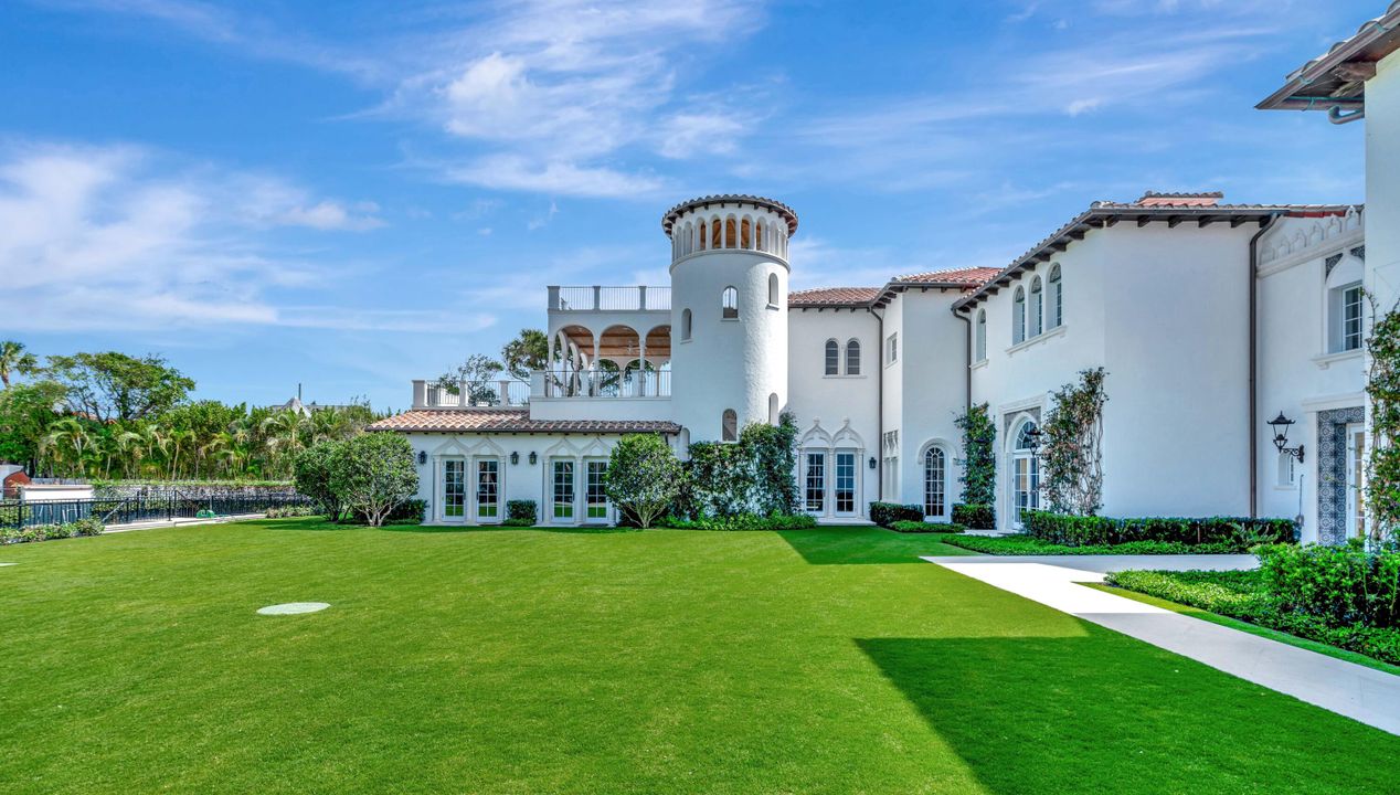 待售: $175,000,000 (15 贝兹, 18 浴室, 21534 平方英尺)